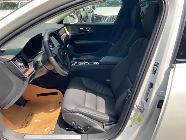 New 2026 Volvo V60 B5 Cross Country Plus w/ Protection Package Premier AWD/4WD image 11