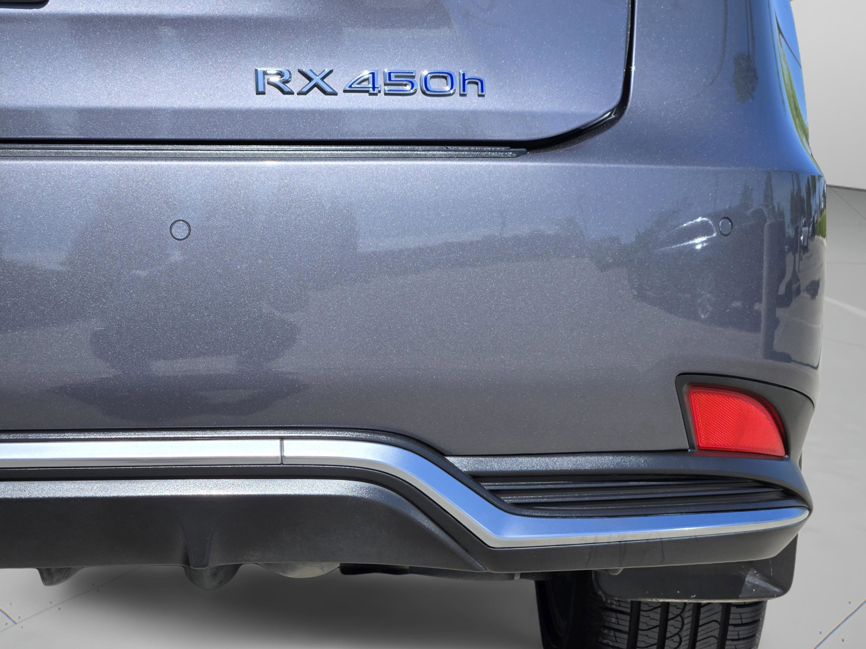 Used 2022 Lexus RX 450h w/ Premium Package image 18