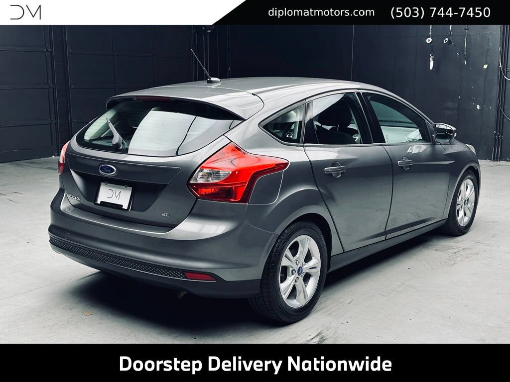 Used 2014 Ford Focus SE w/ SE Winter Package FWD image 7