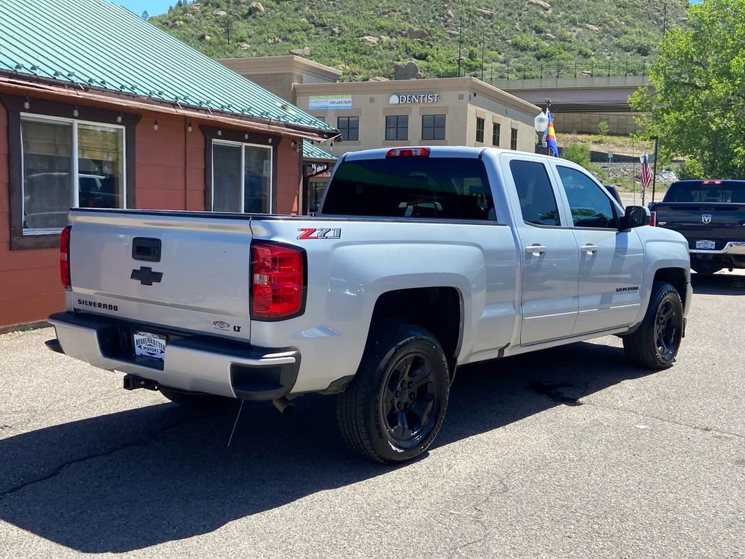 Used 2018 Chevrolet Silverado 1500 LT w/ All Star Edition AWD/4WD image 3