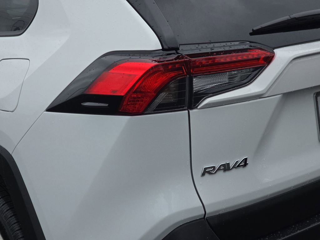Used 2025 Toyota RAV4 LE image 37