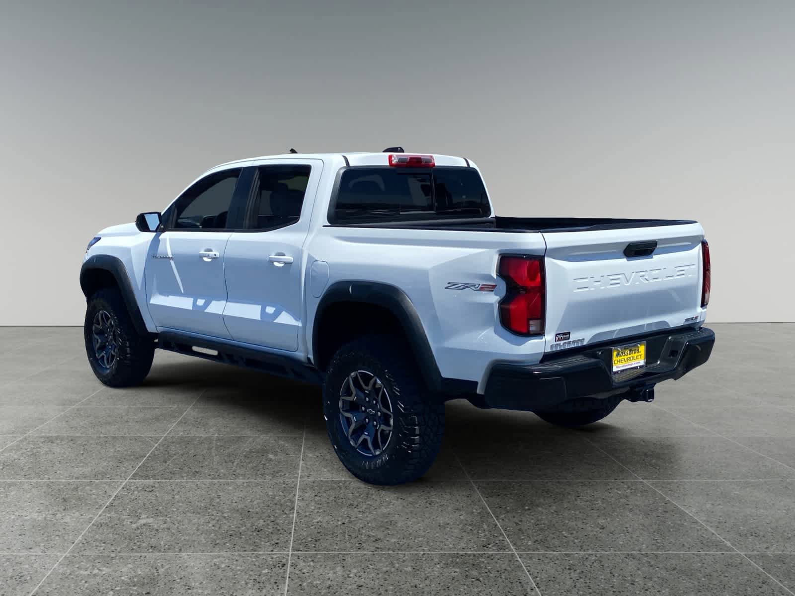 Used 2024 Chevrolet Colorado ZR2 AWD/4WD image 3