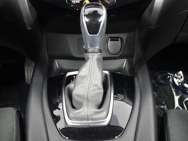 Used 2020 Nissan Rogue Sport SV image 38