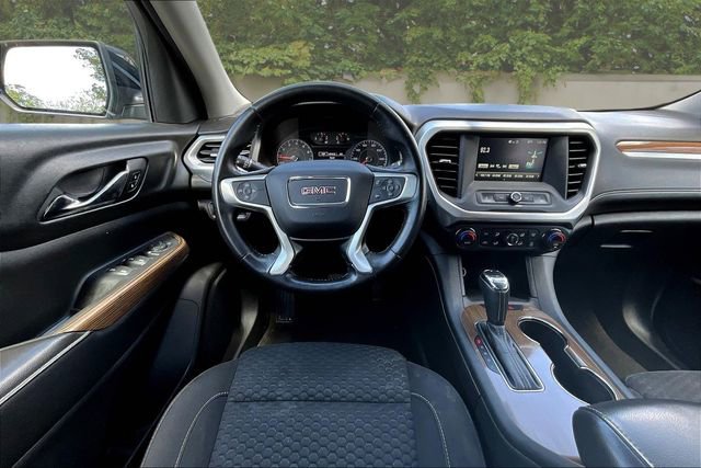 Used 2017 GMC Acadia SLE FWD image 8