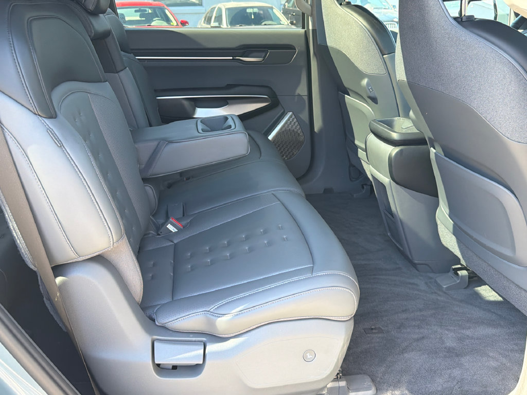 Certified 2024 Kia EV9 Wind AWD/4WD image 18