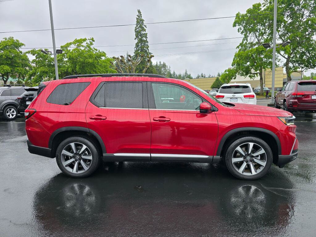 Certified 2025 Honda Pilot Elite image 13