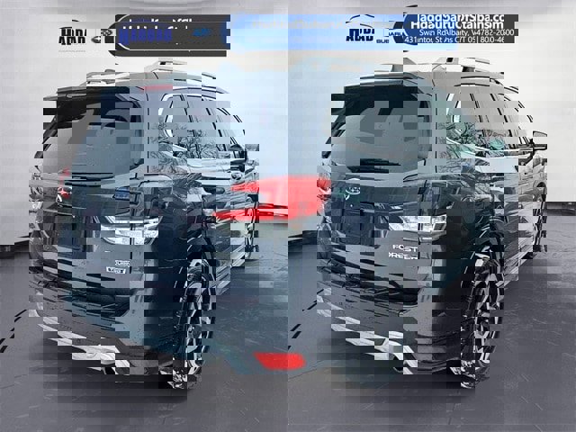 Used 2023 Subaru Forester Touring image 5