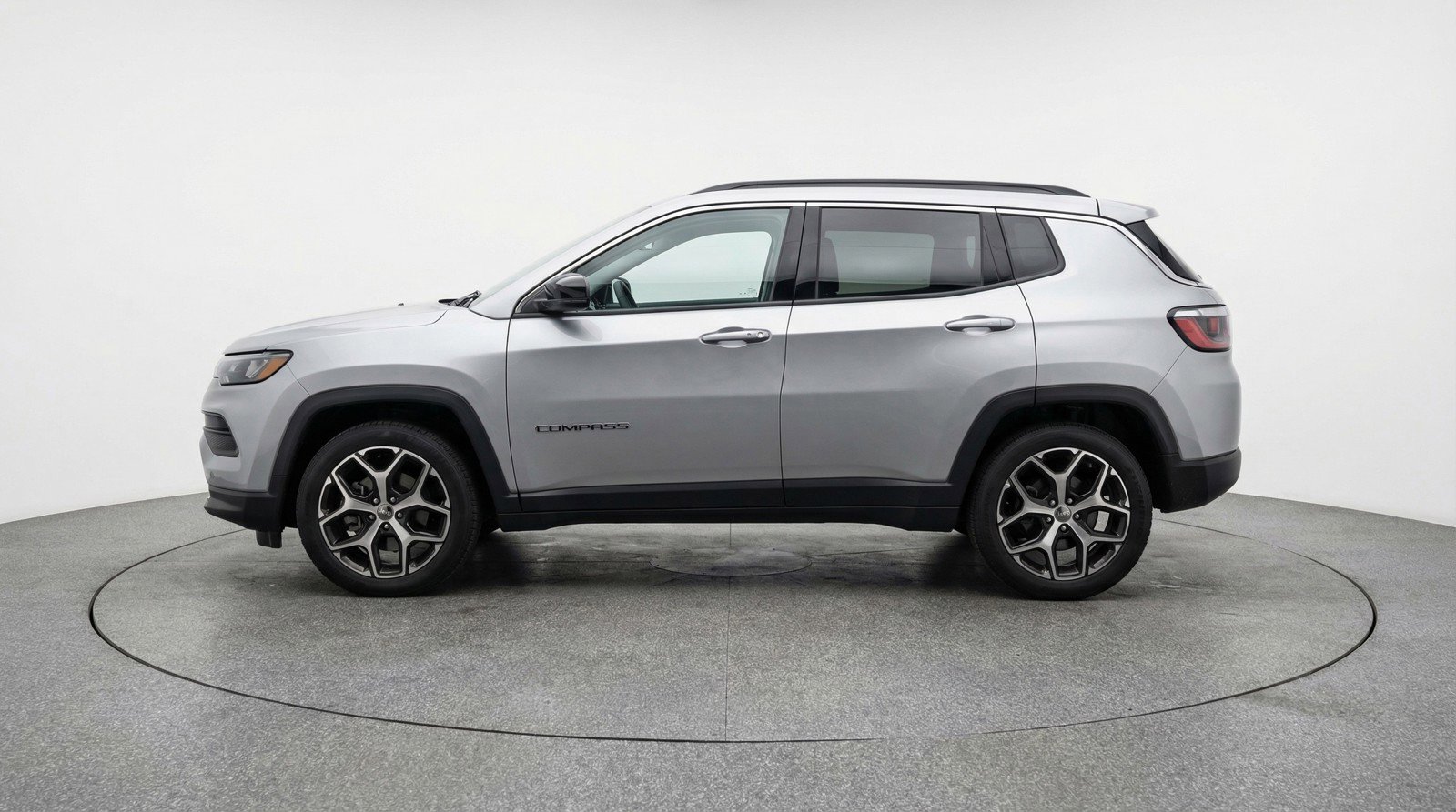 Used 2025 Jeep Compass Limited image 5