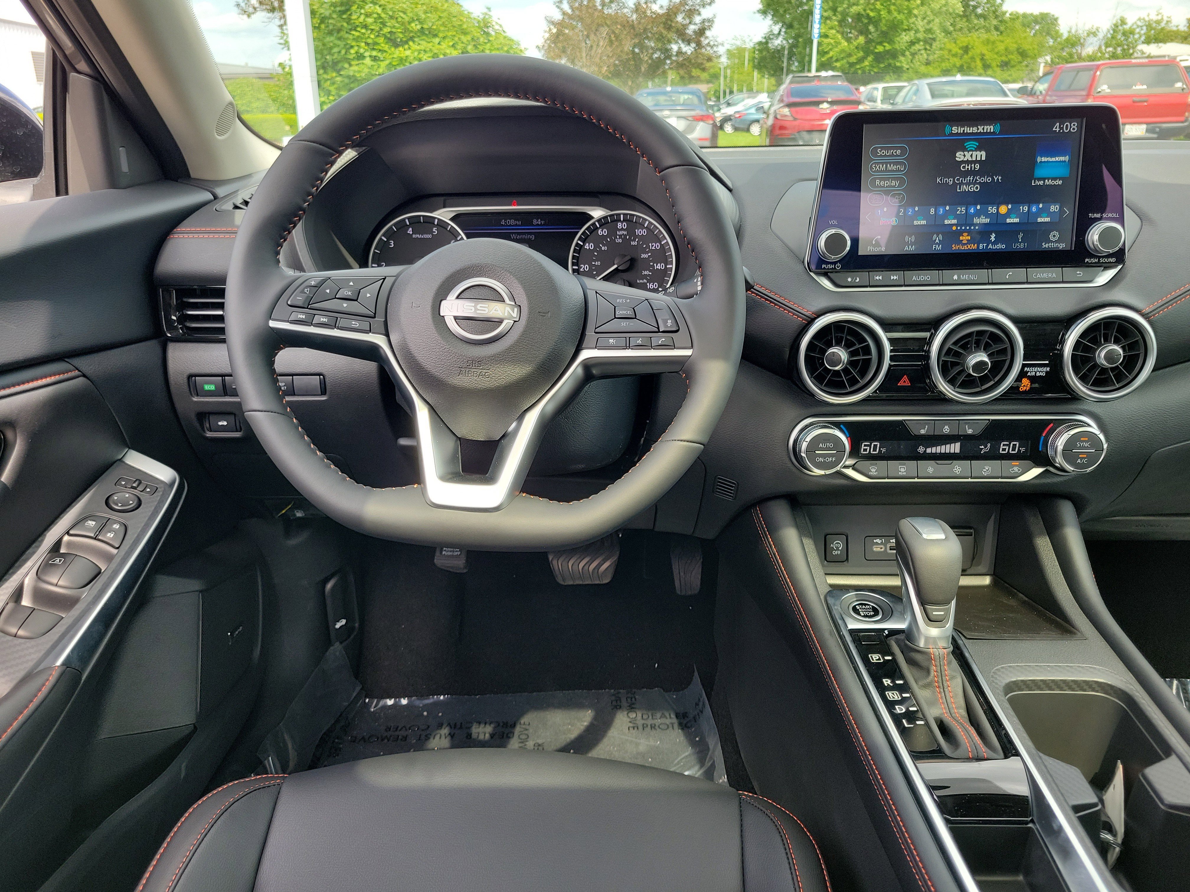 Used 2025 Nissan Sentra SR w/ SR Premium Package image 10