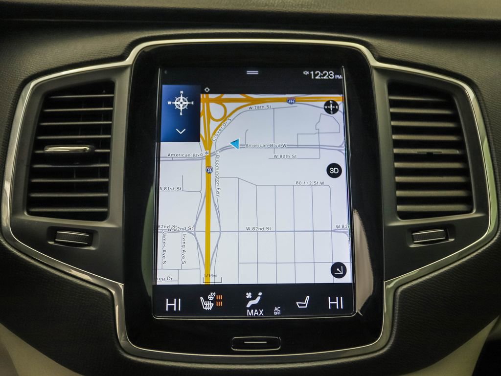 Used 2019 Volvo XC90 T6 Momentum w/ Advanced Package image 16