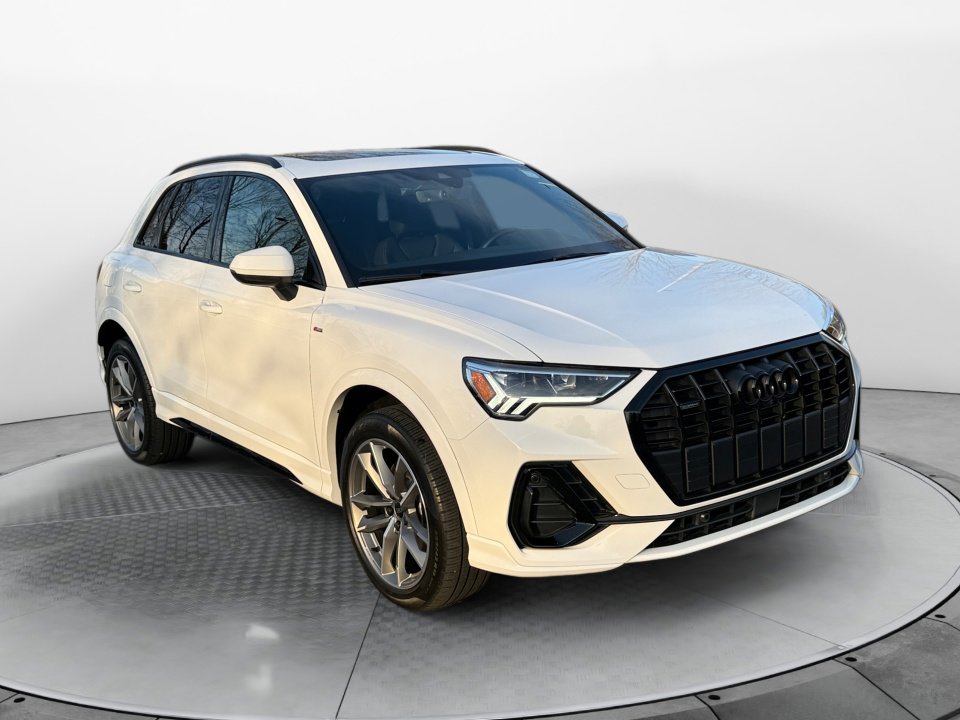 Certified 2024 Audi Q3 2.0T Premium Plus w/ Premium Plus Package