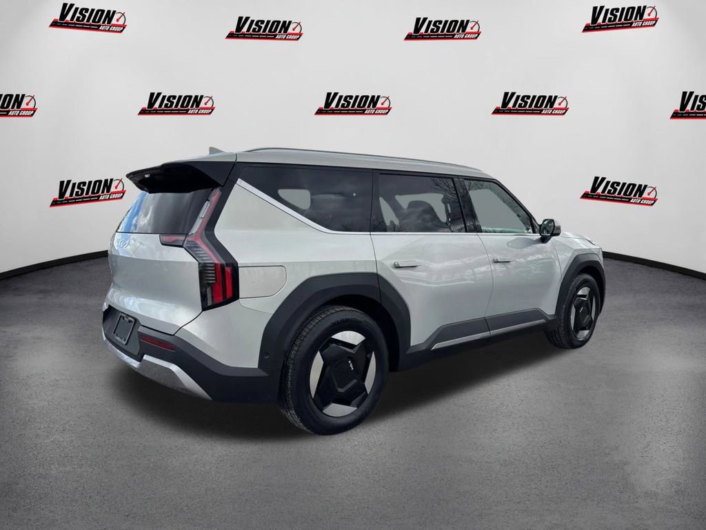 New 2026 Kia EV9 Wind image 5