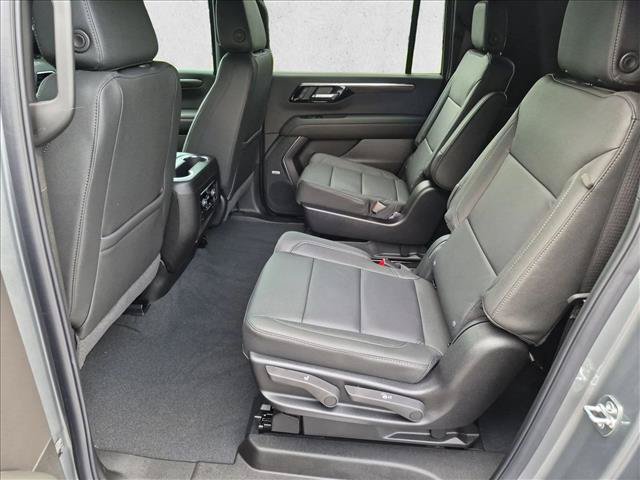 New 2026 Chevrolet Suburban Z71 w/ Z71 Off-Road Package AWD/4WD image 16