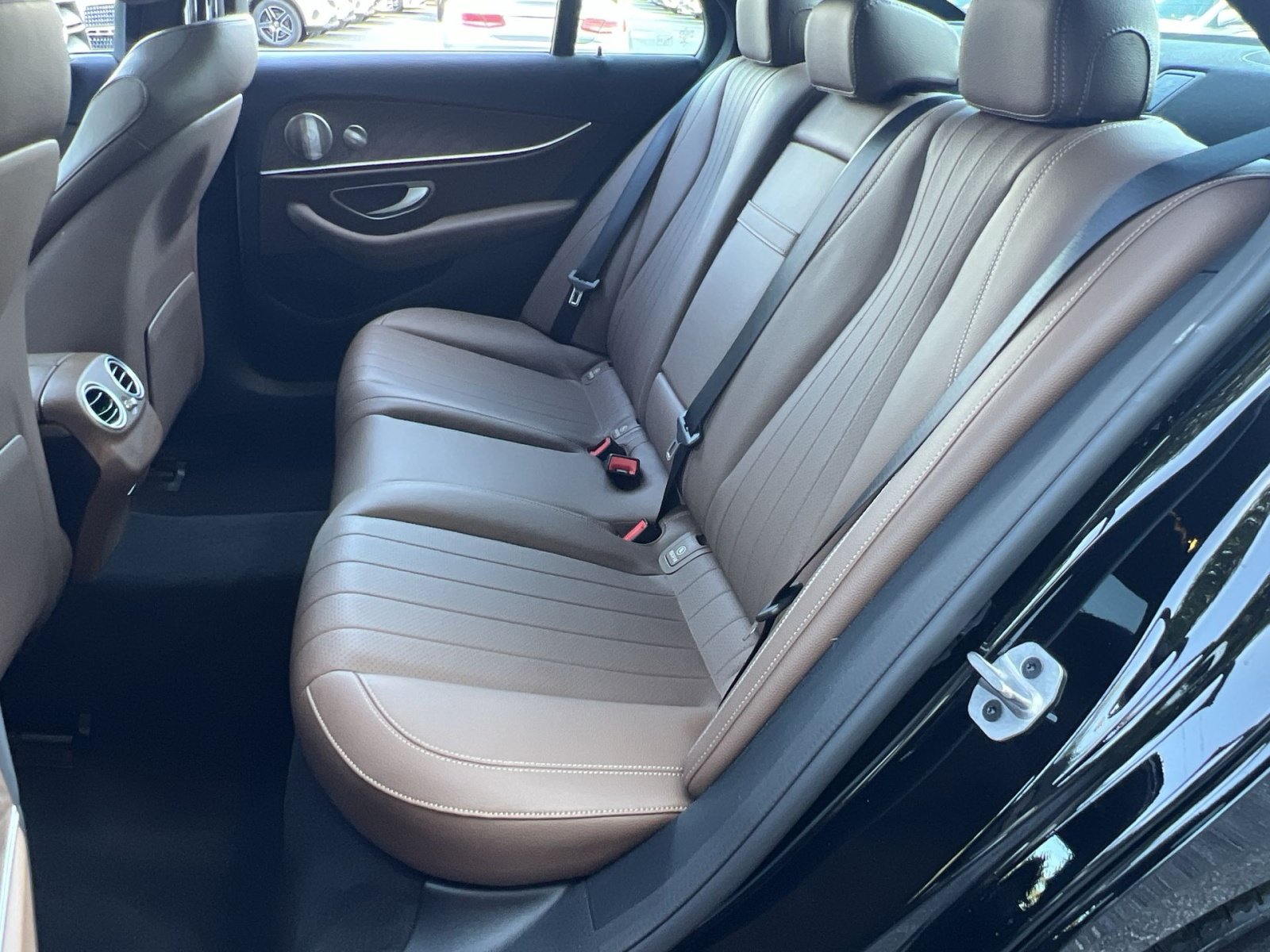 Used 2022 Mercedes-Benz E 350 4MATIC Sedan image 30
