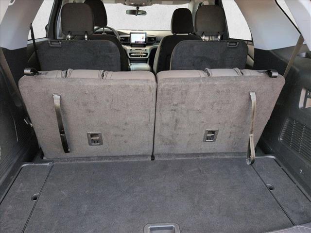 Used 2023 Ford Explorer XLT image 18