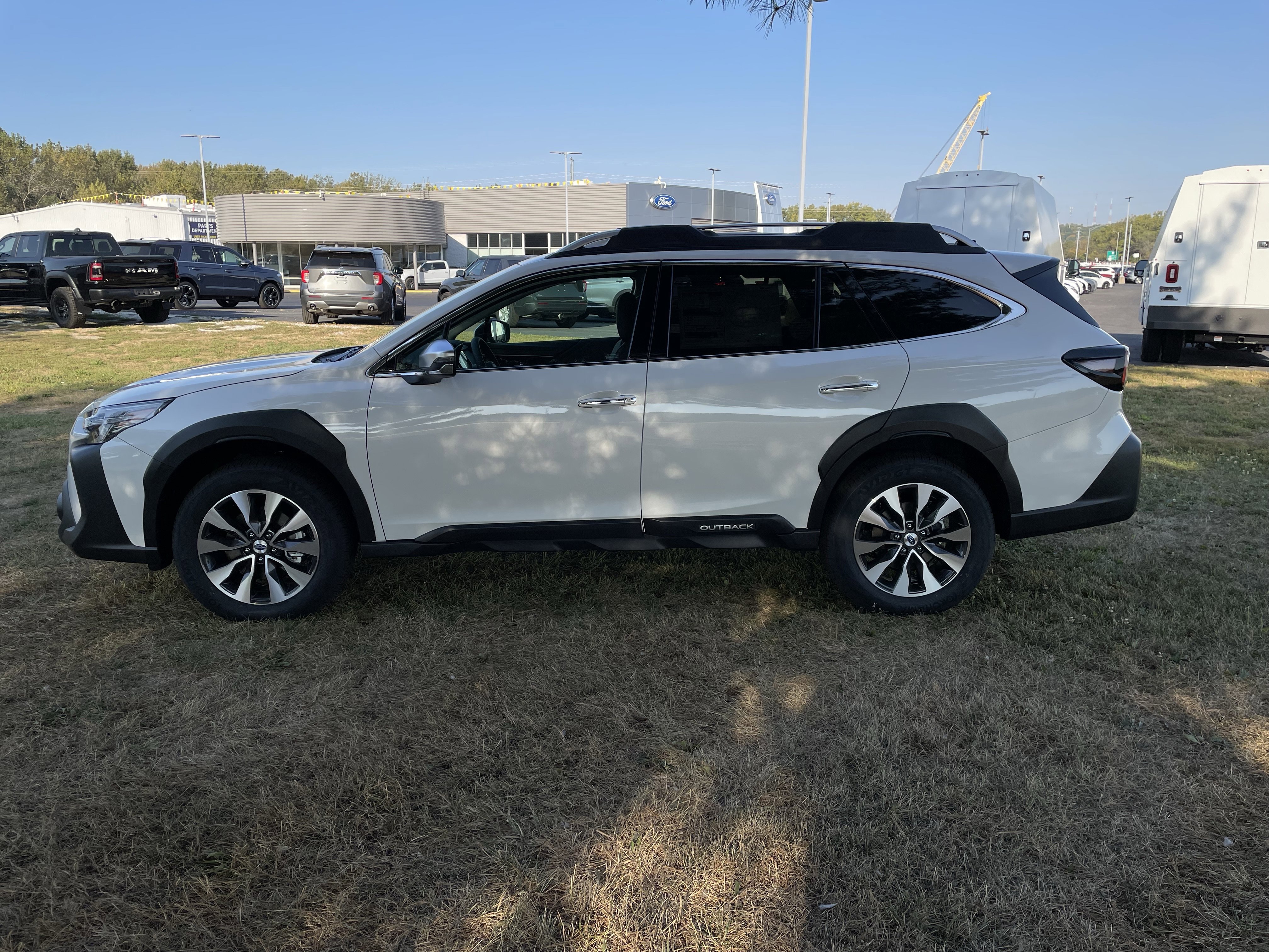 New 2025 Subaru Outback Touring XT image 2