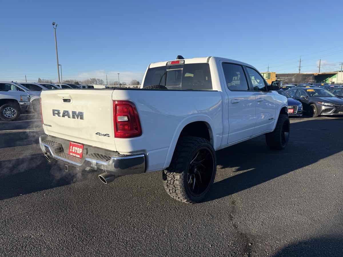 Used 2025 RAM 1500 Laramie AWD/4WD image 6