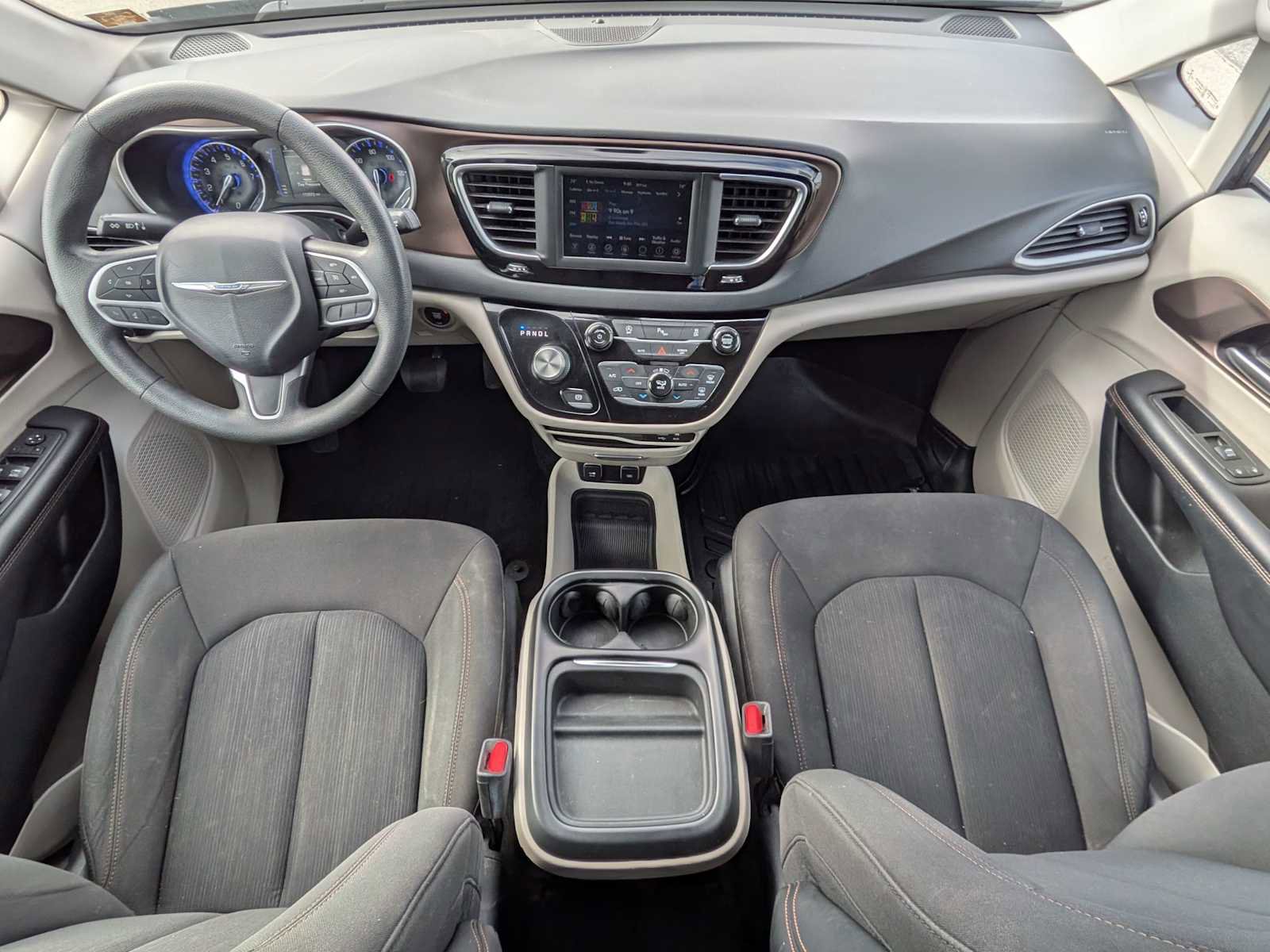 Used 2018 Chrysler Pacifica Touring Plus image 21
