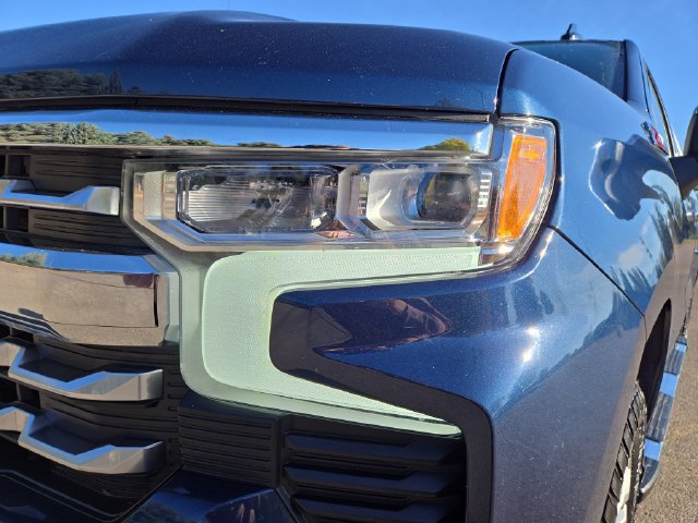 Used 2022 Chevrolet Silverado 1500 LTZ w/ Technology Package AWD/4WD image 6