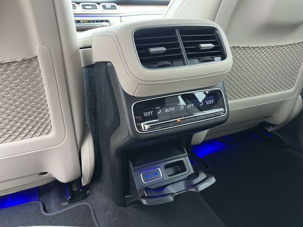 Used 2025 Mercedes-Benz GLS 450 4MATIC image 56