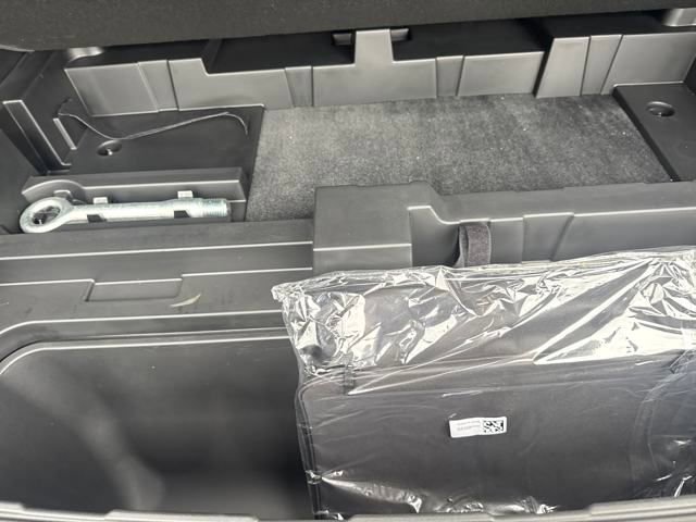 New 2025 Chevrolet Blazer EV RS image 13