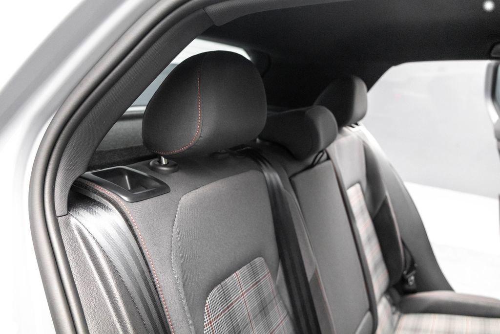 Used 2024 Volkswagen GTI SE image 27