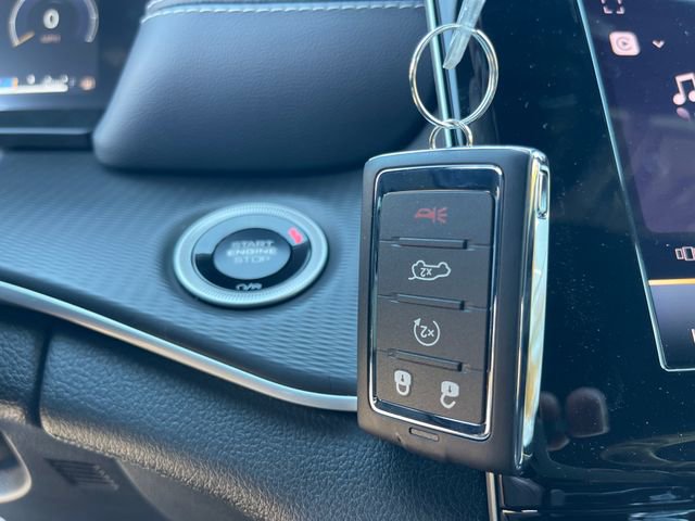 New 2025 Jeep Grand Cherokee Altitude image 29