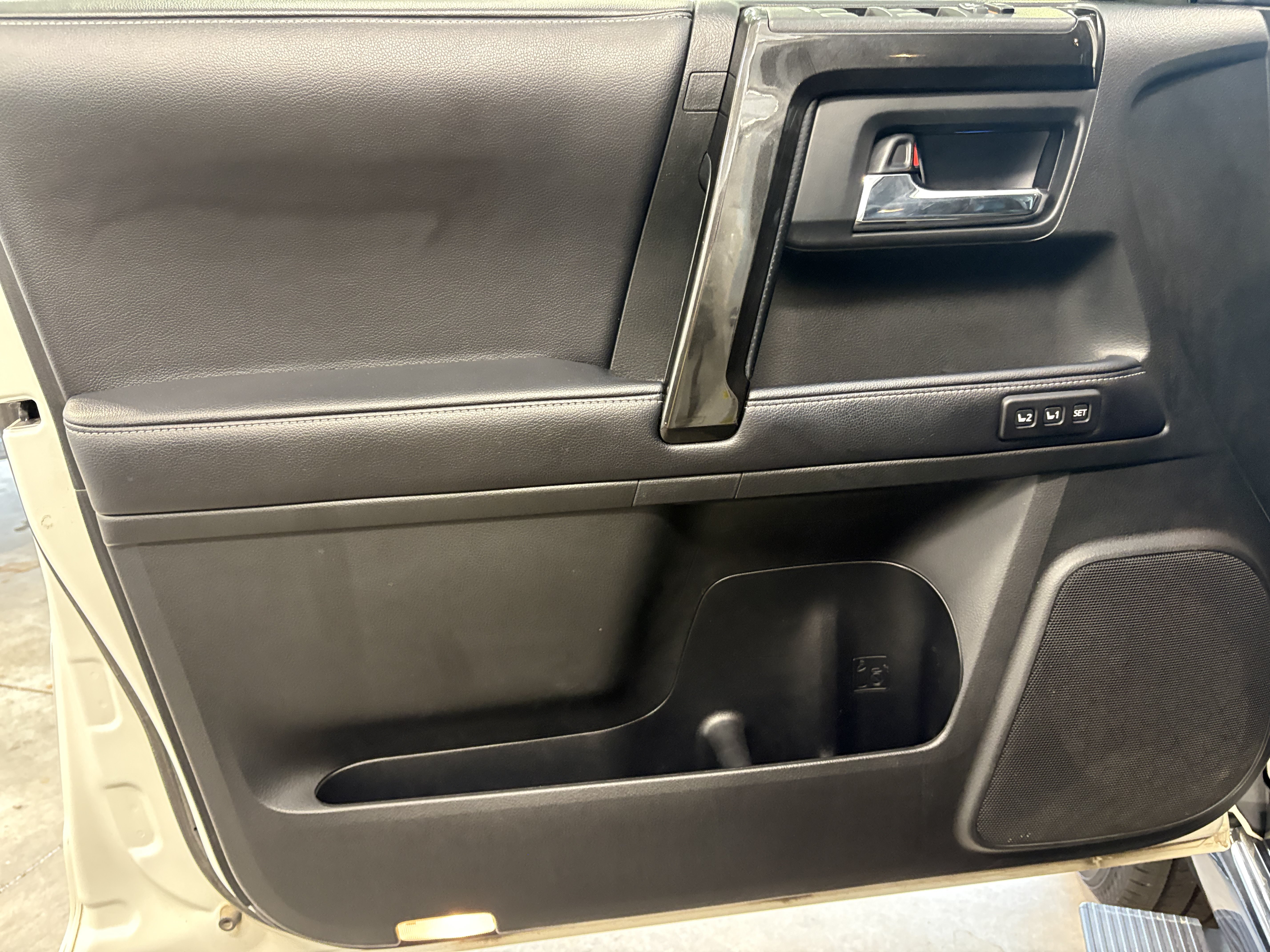 Certified 2019 Toyota 4Runner Limited AWD/4WD image 7