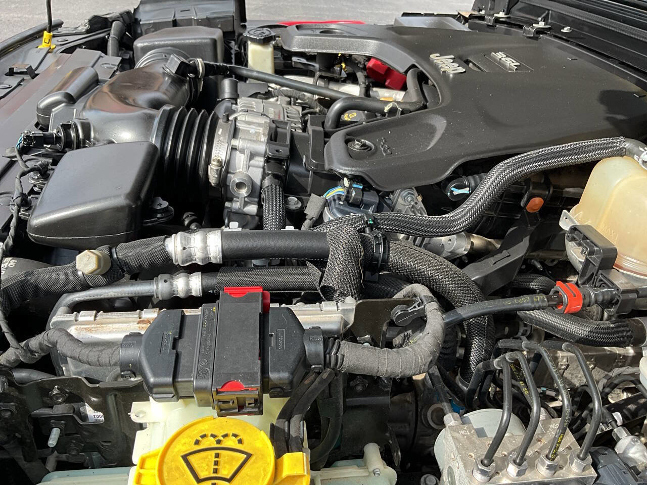 Used 2019 Jeep Wrangler Unlimited Rubicon image 45