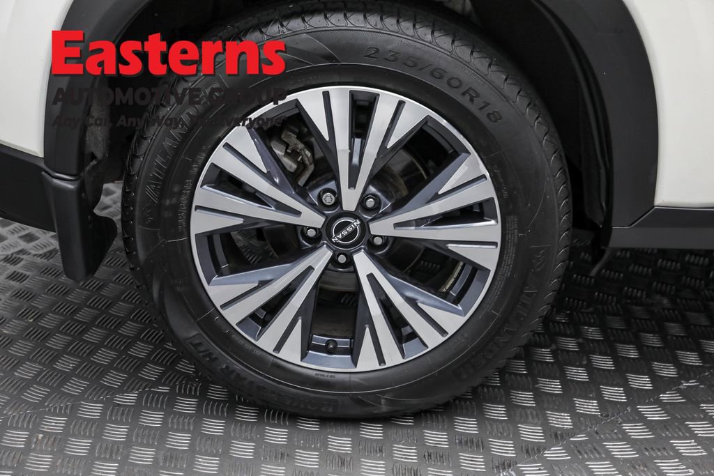 Used 2022 Nissan Rogue SV image 28