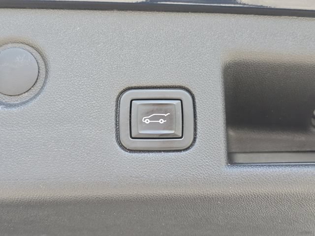 Used 2020 Chevrolet Equinox Premier FWD image 13