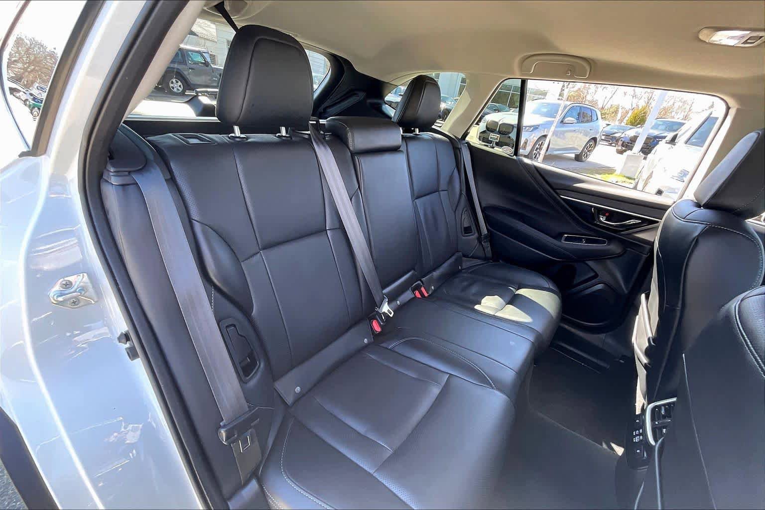 Used 2024 Subaru Outback Limited AWD/4WD image 29