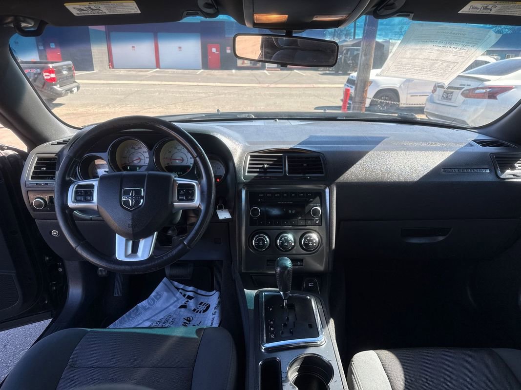 Used 2013 Dodge Challenger SXT image 15
