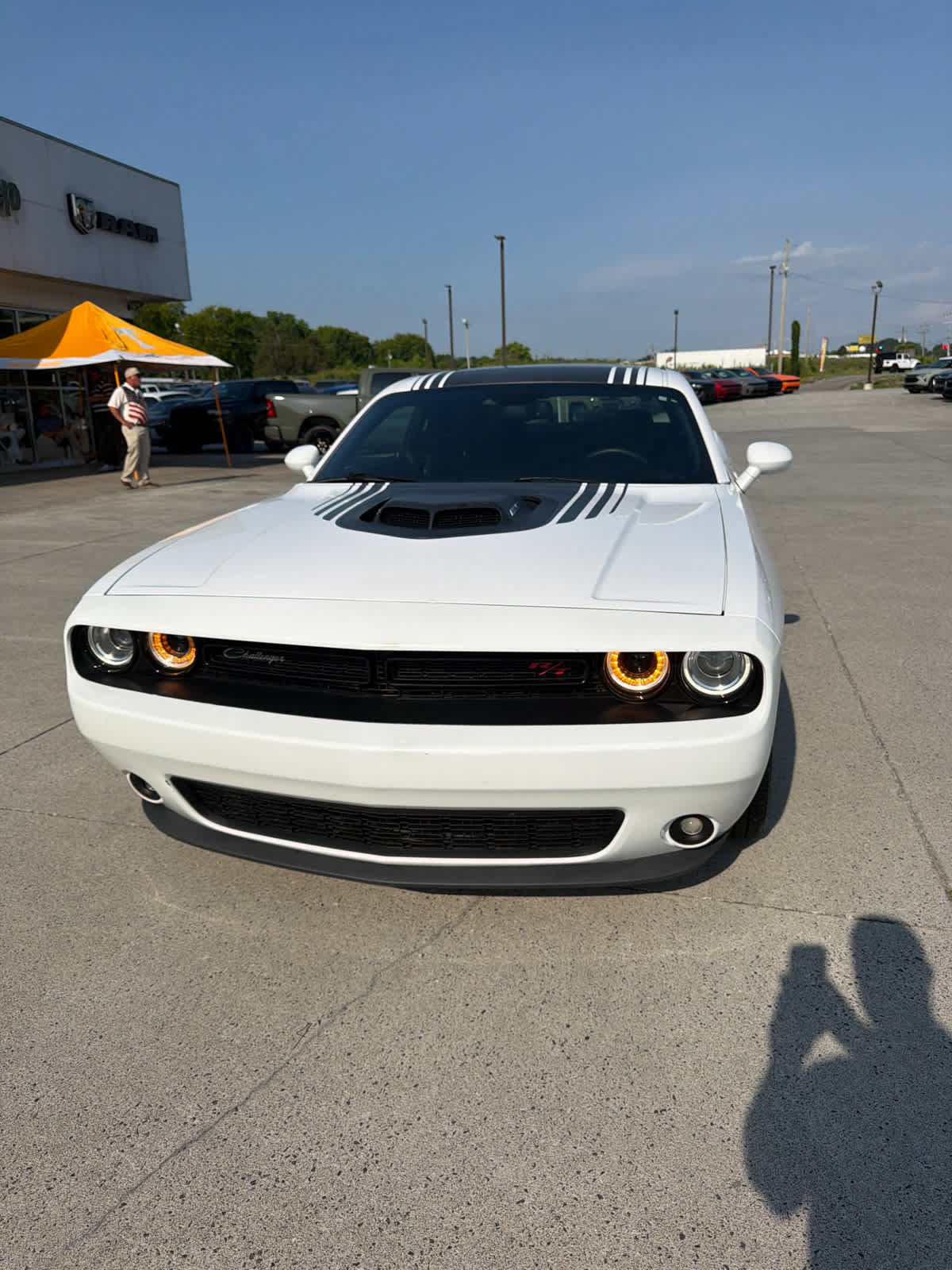 Used 2015 Dodge Challenger R/T RWD image 3