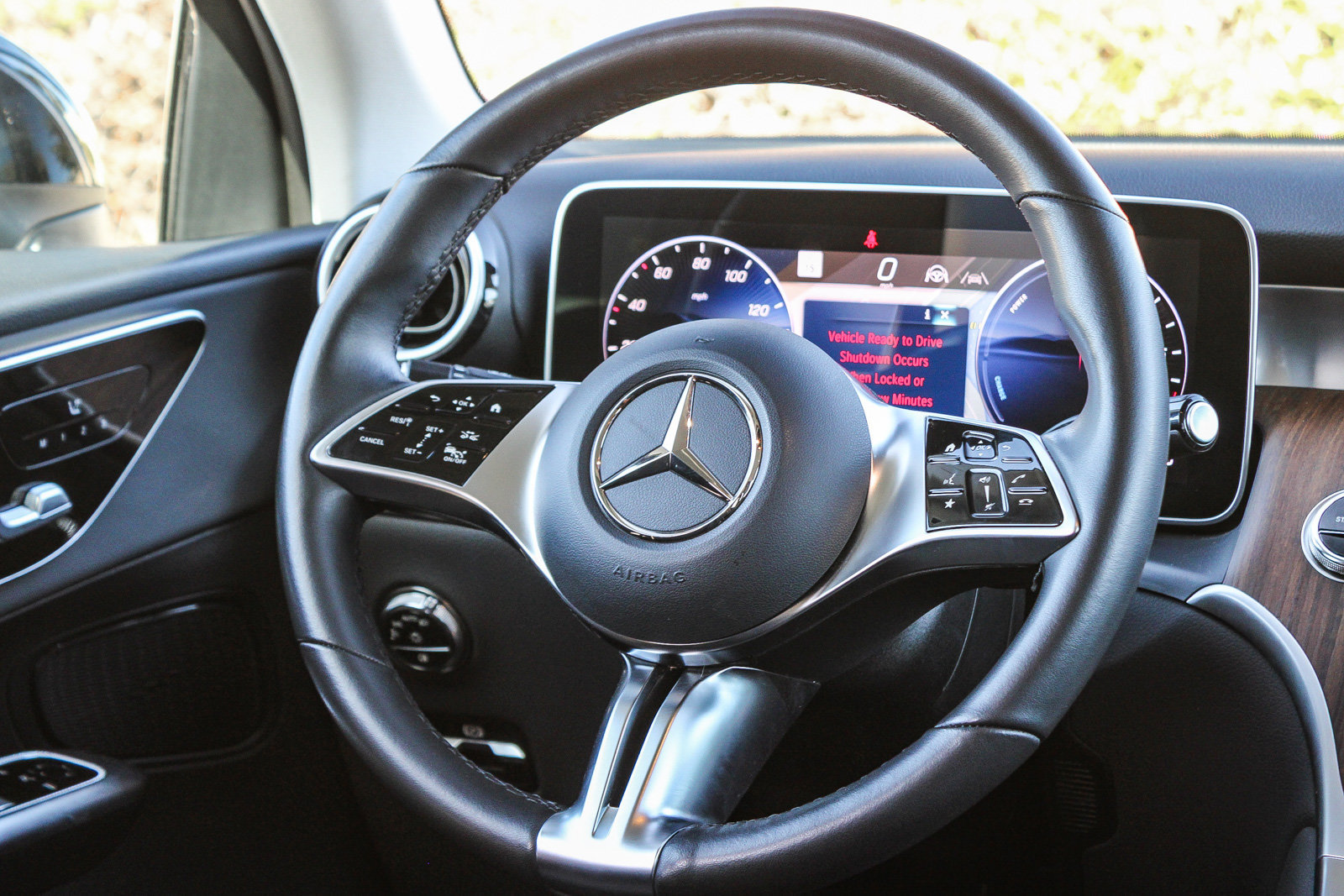 Certified 2025 Mercedes-Benz GLC 350e 4MATIC image 15