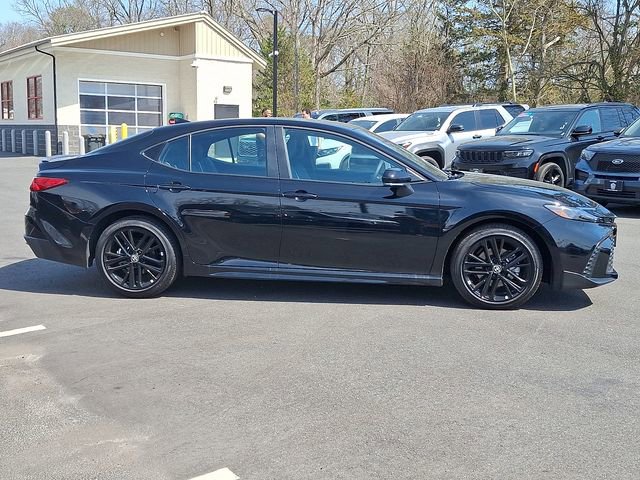 Used 2026 Toyota Camry SE FWD image 9