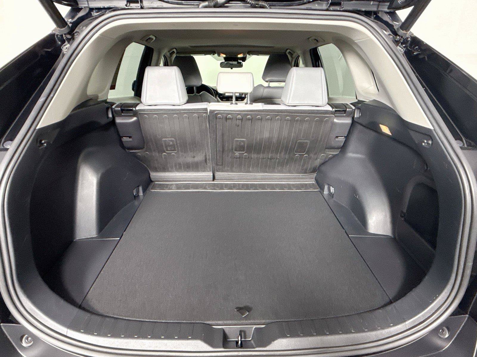 Certified 2021 Toyota RAV4 XLE Premium AWD/4WD image 40