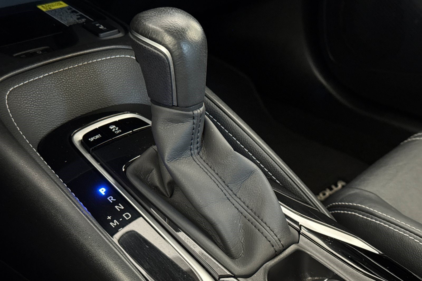 Certified 2019 Toyota Corolla XSE FWD image 16