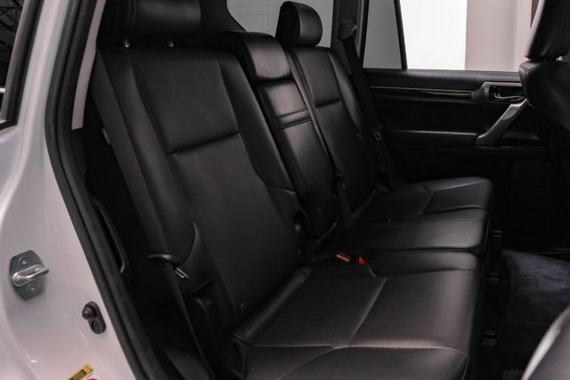 Used 2015 Lexus GX 460 w/ Navigation Package image 31