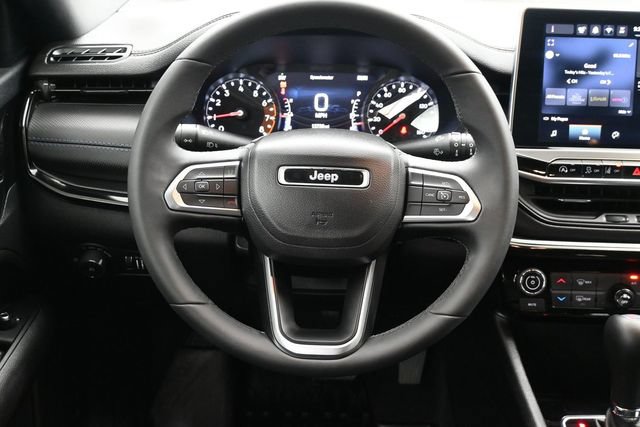 Used 2025 Jeep Compass Latitude w/ Altitude Special Edition AWD/4WD image 22