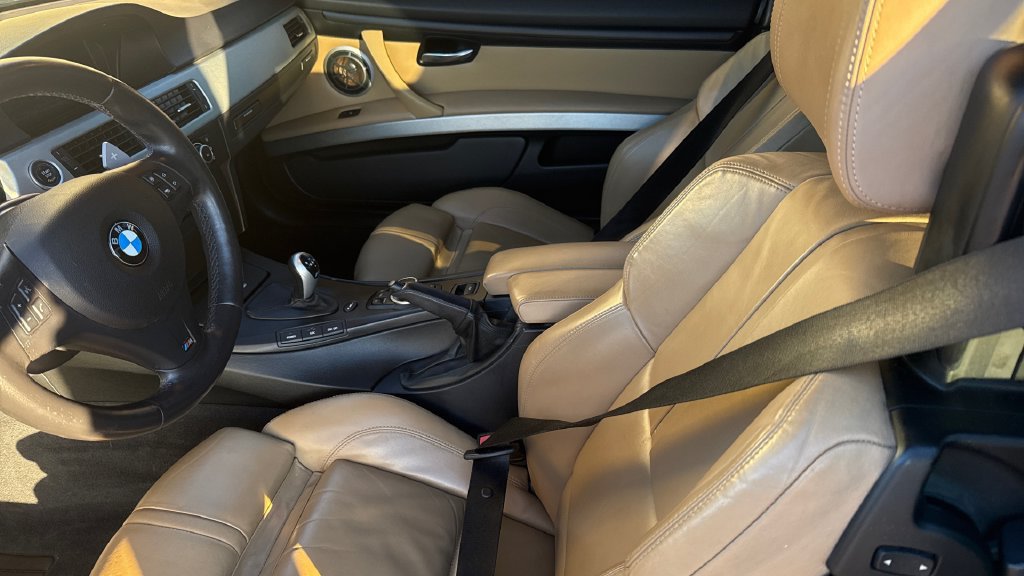 Used 2010 BMW M3 Convertible RWD image 9