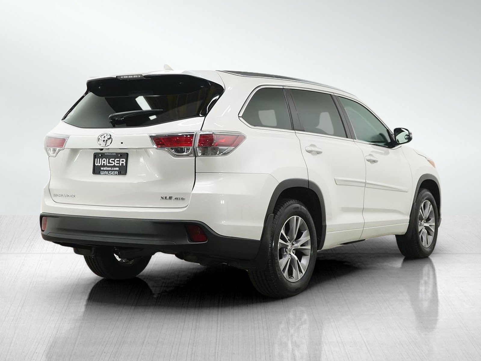 Used 2015 Toyota Highlander XLE image 5