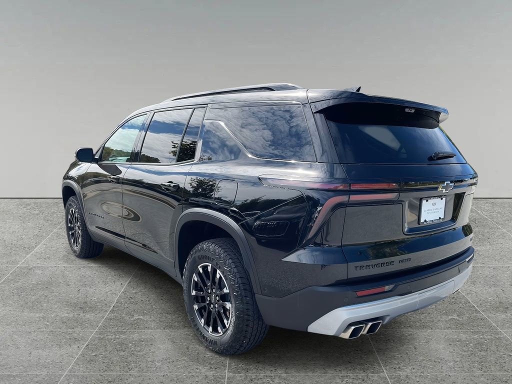 Used 2024 Chevrolet Traverse Z71 w/ Enhanced Driving Package image 3