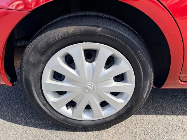 Used 2017 Nissan Versa SV image 10