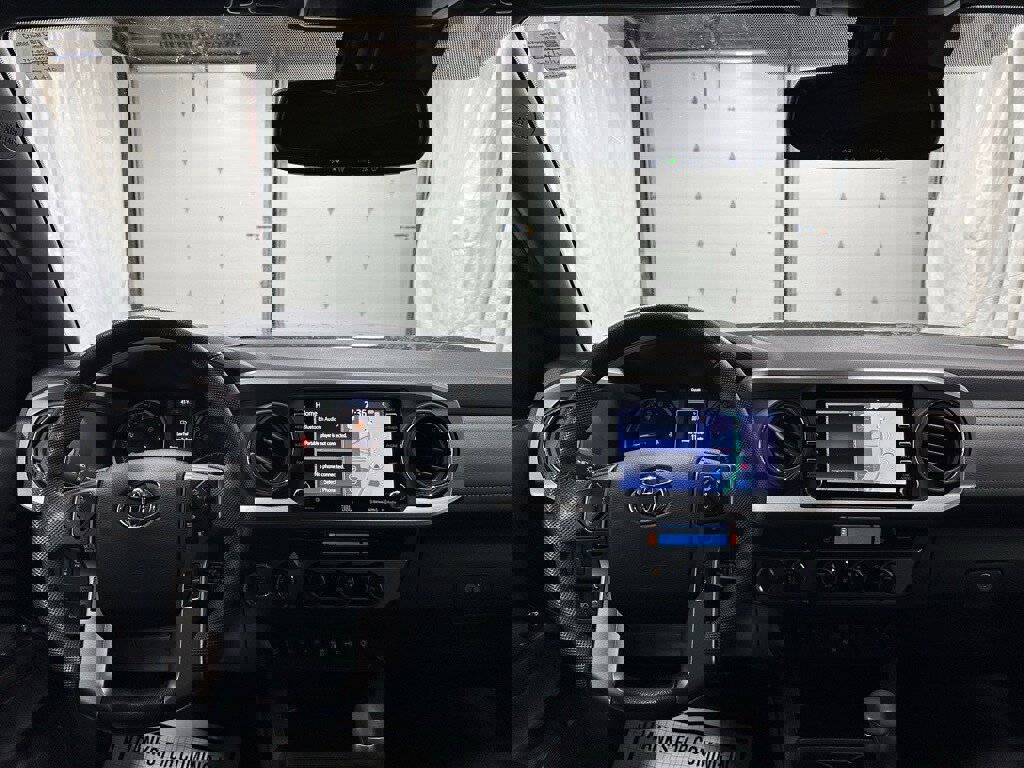 Used 2023 Toyota Tacoma Limited image 16