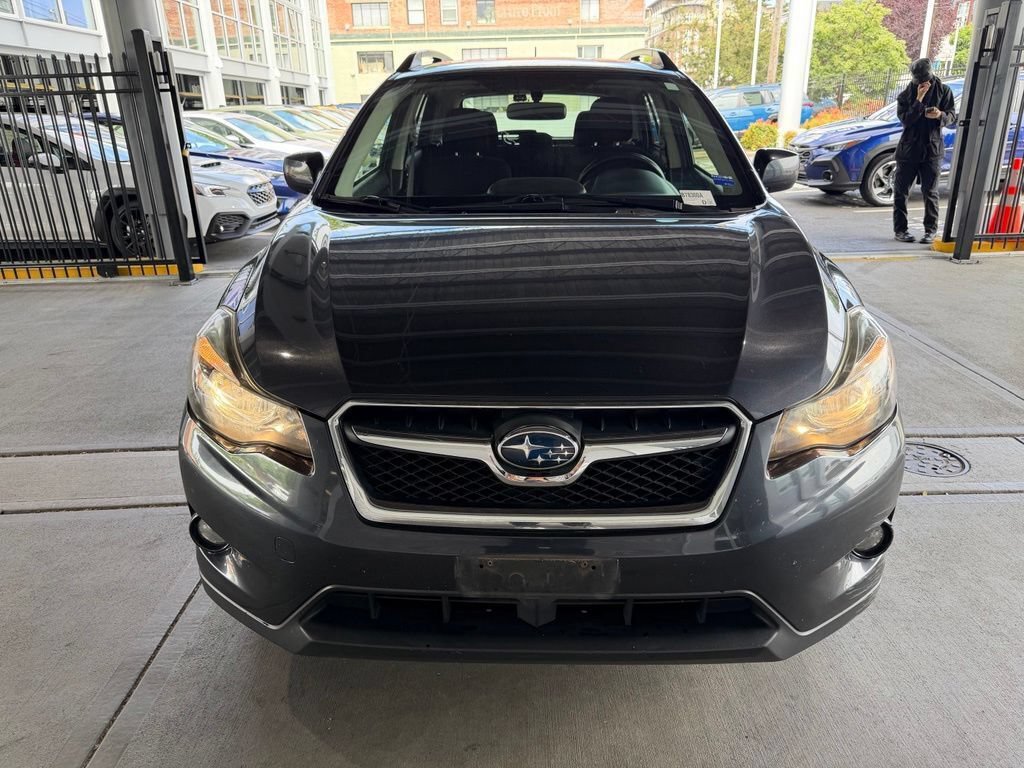 Used 2014 Subaru Crosstrek 2.0i Premium w/ Moonroof Package AWD/4WD image 2