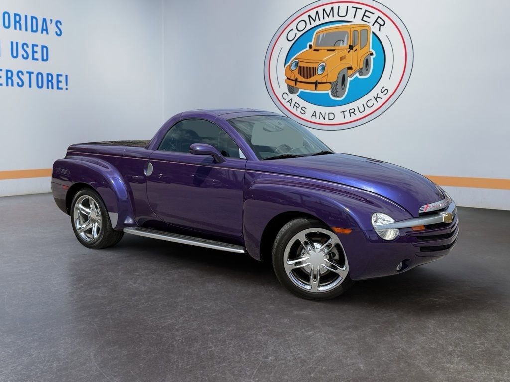 Used 2004 Chevrolet SSR w/ Preferred Equipment Group RWD image 16