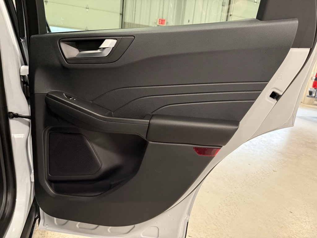 New 2026 Ford Escape SE image 28