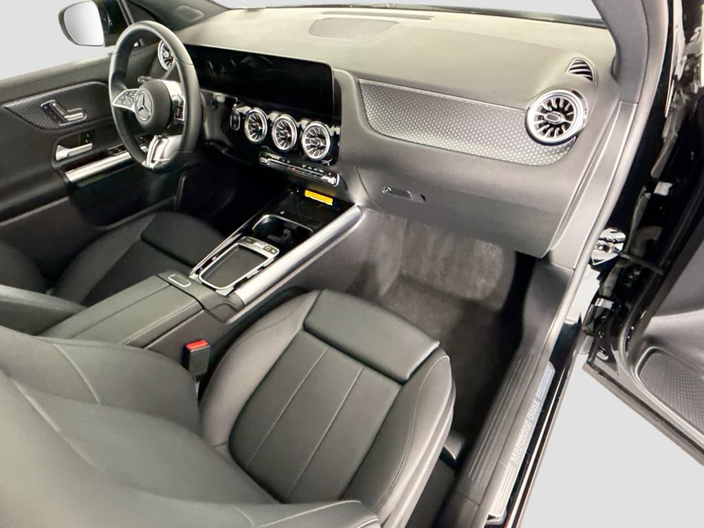 Certified 2025 Mercedes-Benz GLA 250 image 18