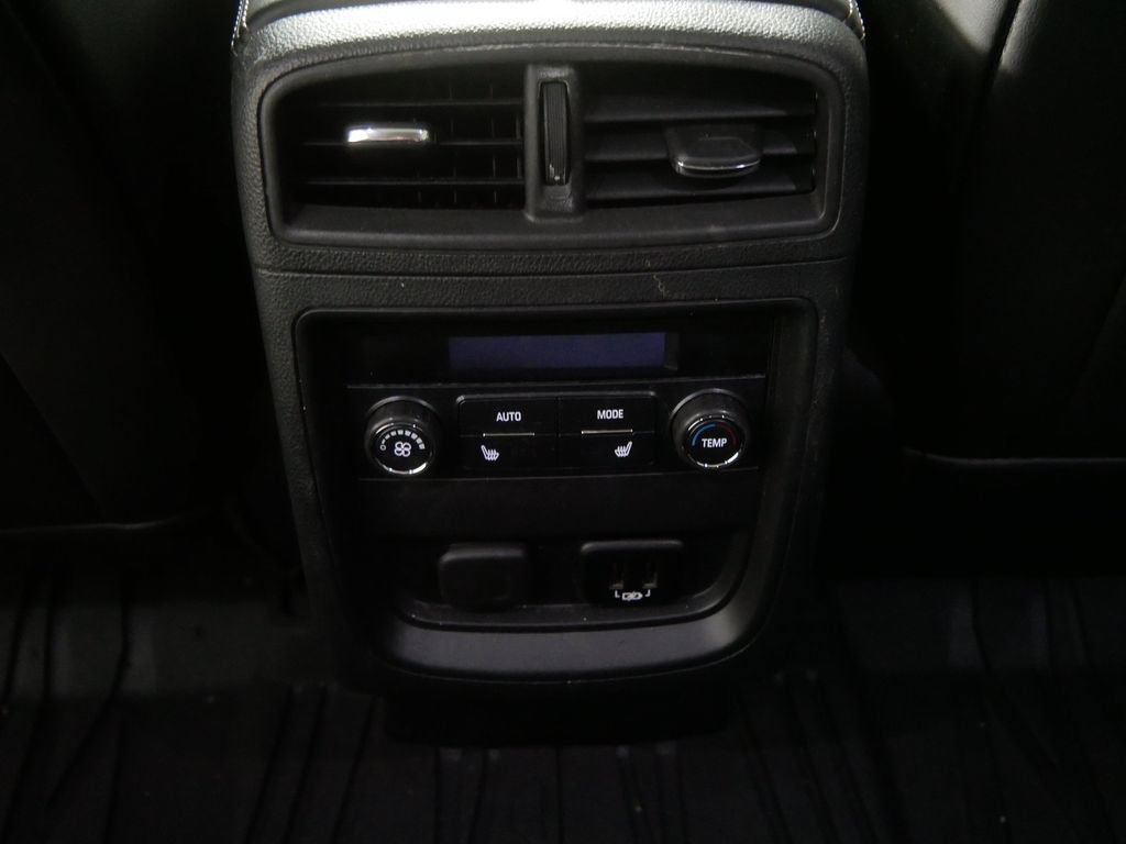 Used 2017 Buick Envision Essence AWD/4WD image 18
